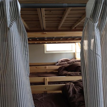 אוקיאמה Kamp Houkan-Cho Backpacker'S Inn & Lounge מראה חיצוני תמונה