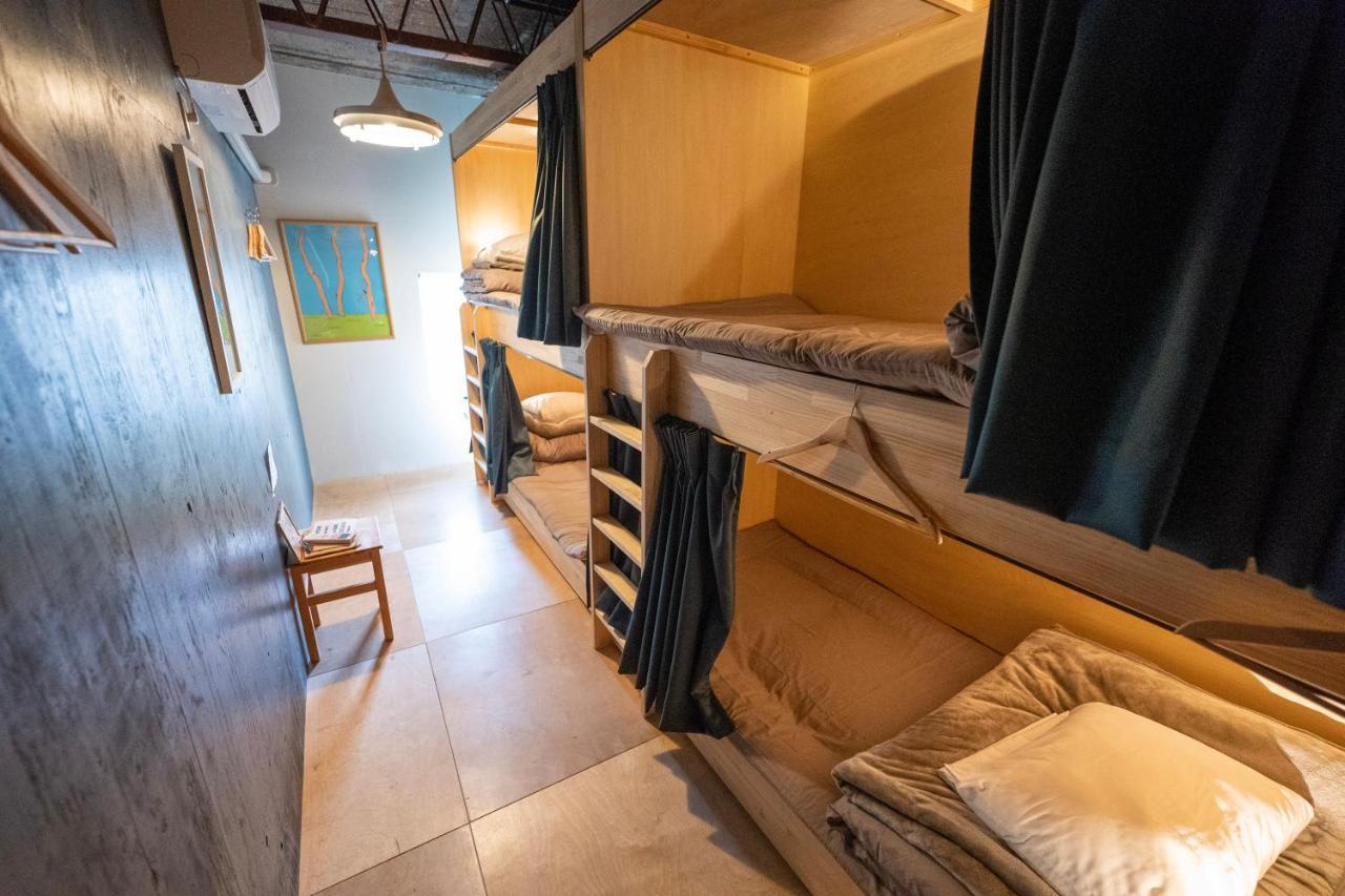 אוקיאמה Kamp Houkan-Cho Backpacker'S Inn & Lounge מראה חיצוני תמונה
