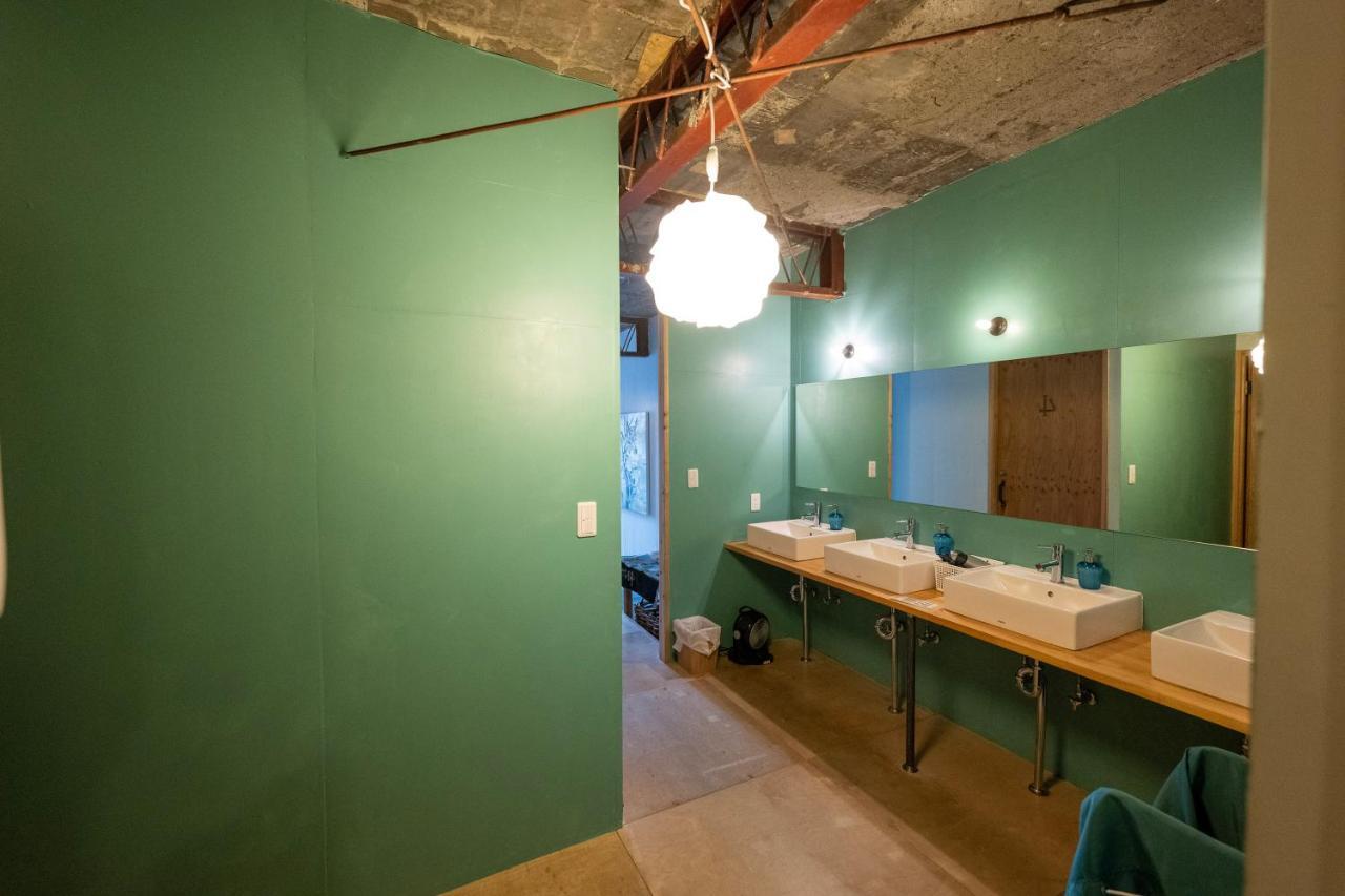 אוקיאמה Kamp Houkan-Cho Backpacker'S Inn & Lounge מראה חיצוני תמונה