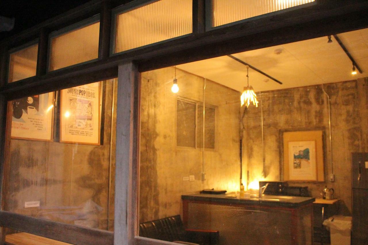 אוקיאמה Kamp Houkan-Cho Backpacker'S Inn & Lounge מראה חיצוני תמונה